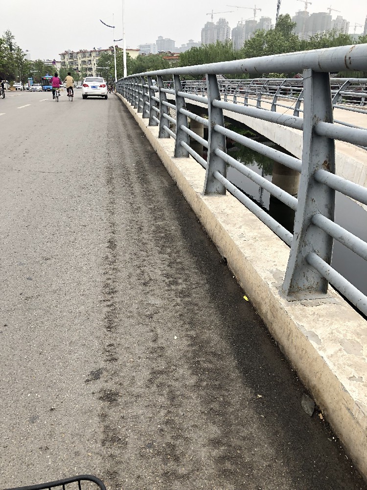 不銹鋼噴涂新選擇：醇酸磁漆，保護(hù)與美觀并存