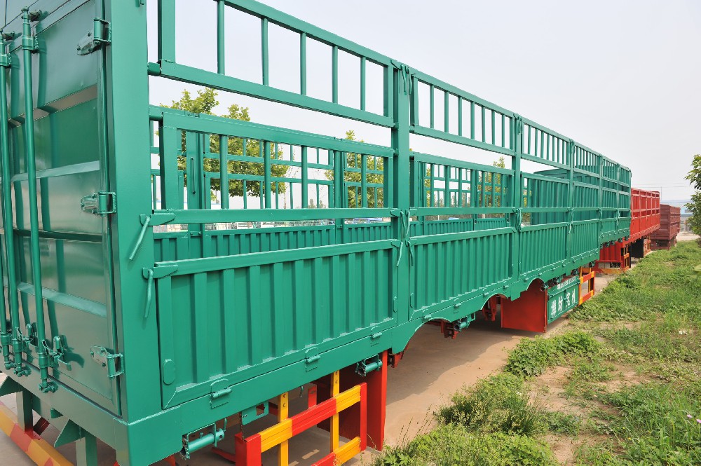 維護PVC新方案：醇酸專用汽車漆的優勢與應用