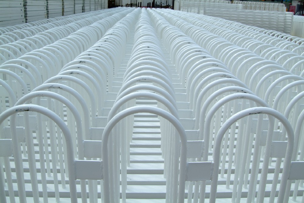 守護金屬護欄，盡顯專業風采 —— 優選醇酸調和漆